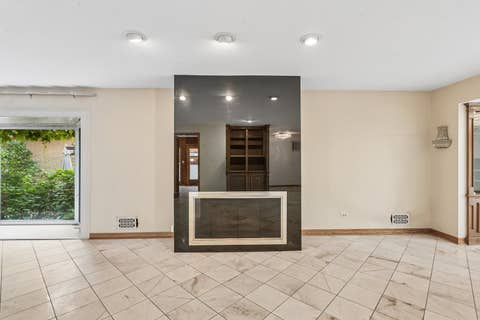 Tiny photo for 6936 N Kostner Avenue, Lincolnwood, IL 60712 (MLS # 12705958)