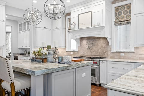 Tiny photo for 624 Wellner Road, Naperville, IL 60540 (MLS # 12711956)