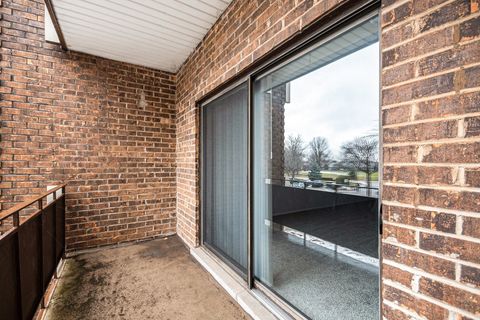 Tiny photo for 700 Wellington Avenue #207, Elk Grove Village, IL 60007 (MLS # 12549662)