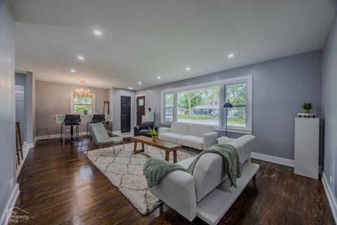 Tiny photo for 752 Rolling Drive, Lisle, IL 60532 (MLS # 12492732)