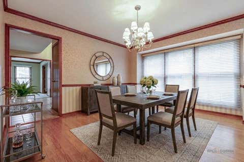 Tiny photo for 8 N Old Creek Road, Vernon Hills, IL 60061 (MLS # 12723696)