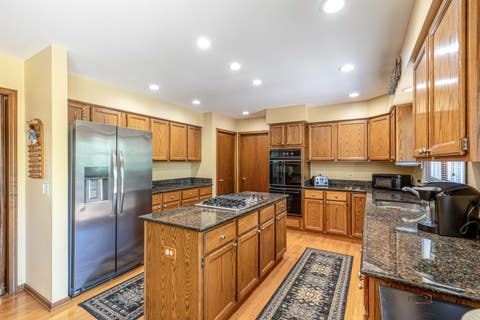 Tiny photo for 8 N Old Creek Road, Vernon Hills, IL 60061 (MLS # 12723696)