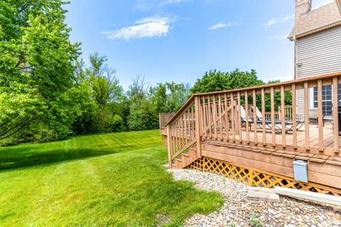 Tiny photo for 8 N Old Creek Road, Vernon Hills, IL 60061 (MLS # 12723696)
