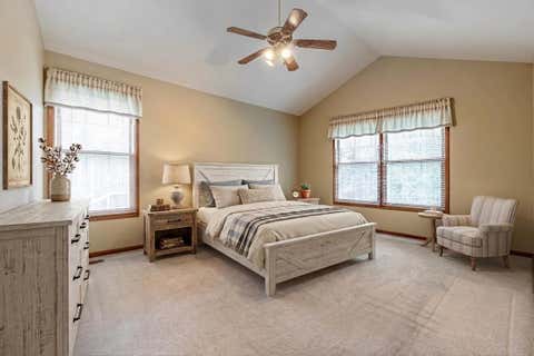 Tiny photo for 8 N Old Creek Road, Vernon Hills, IL 60061 (MLS # 12723696)