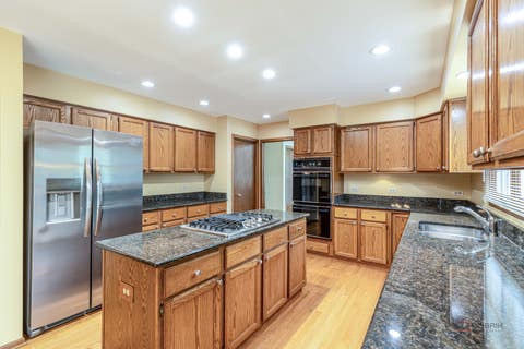 Tiny photo for 8 N Old Creek Road, Vernon Hills, IL 60061 (MLS # 12723696)