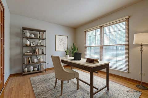 Tiny photo for 8 N Old Creek Road, Vernon Hills, IL 60061 (MLS # 12723696)