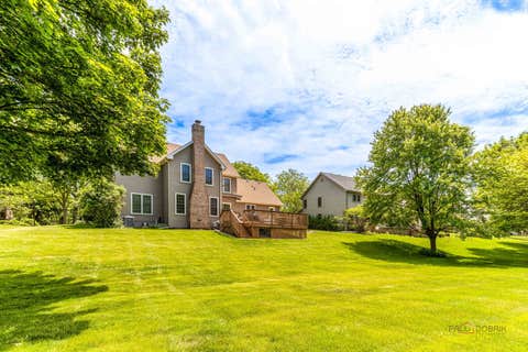 Tiny photo for 8 N Old Creek Road, Vernon Hills, IL 60061 (MLS # 12723696)