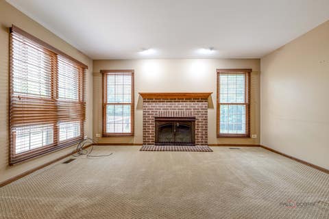 Tiny photo for 8 N Old Creek Road, Vernon Hills, IL 60061 (MLS # 12723696)