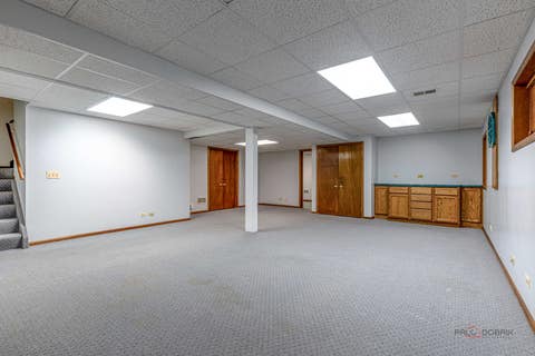 Tiny photo for 8 N Old Creek Road, Vernon Hills, IL 60061 (MLS # 12723696)