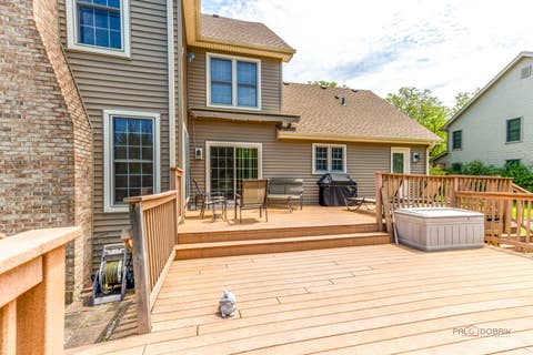 Tiny photo for 8 N Old Creek Road, Vernon Hills, IL 60061 (MLS # 12723696)