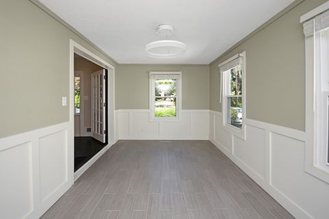 Tiny photo for 802 S Mercer Avenue, Bloomington, IL 61701 (MLS # 12451178)