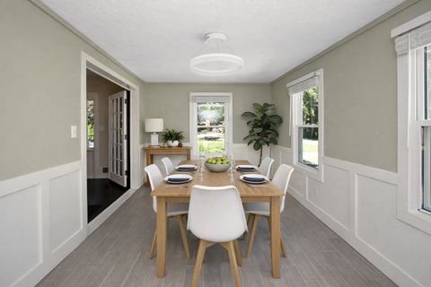 Tiny photo for 802 S Mercer Avenue, Bloomington, IL 61701 (MLS # 12451178)