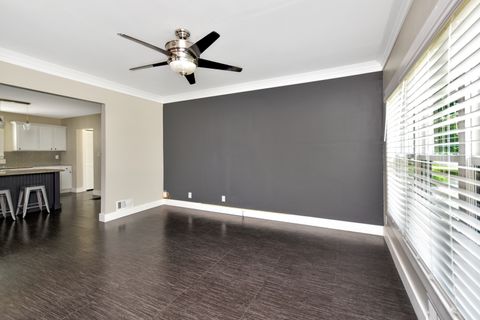 Tiny photo for 802 S Mercer Avenue, Bloomington, IL 61701 (MLS # 12451178)