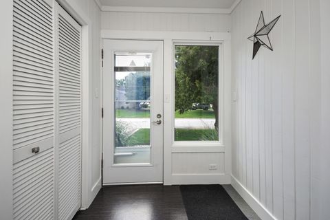 Tiny photo for 802 S Mercer Avenue, Bloomington, IL 61701 (MLS # 12451178)