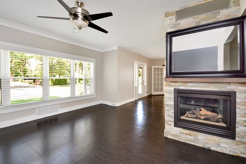 Tiny photo for 802 S Mercer Avenue, Bloomington, IL 61701 (MLS # 12451178)