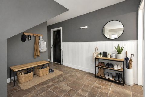 Tiny photo for 802 S Mercer Avenue, Bloomington, IL 61701 (MLS # 12451178)