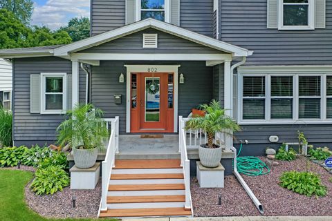 Tiny photo for 802 S Mercer Avenue, Bloomington, IL 61701 (MLS # 12451178)