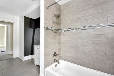 Tiny photo for 802 S Mercer Avenue, Bloomington, IL 61701 (MLS # 12451178)