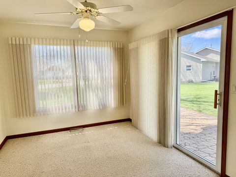 Tiny photo for 2800 Becker Drive, Peru, IL 61354 (MLS # 12611010)