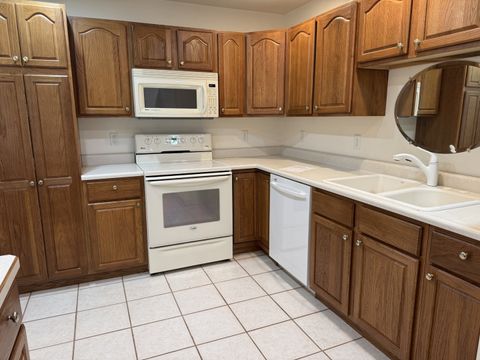 Tiny photo for 2800 Becker Drive, Peru, IL 61354 (MLS # 12611010)