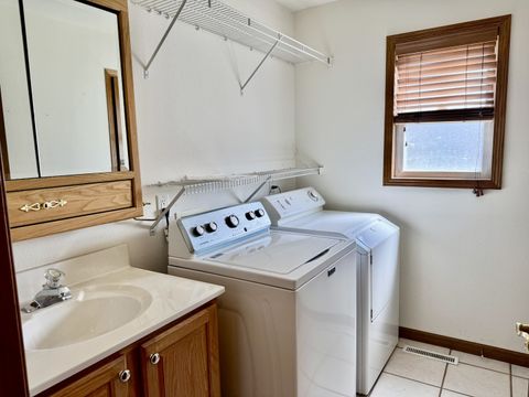 Tiny photo for 2800 Becker Drive, Peru, IL 61354 (MLS # 12611010)