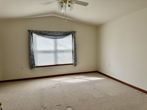 Tiny photo for 2800 Becker Drive, Peru, IL 61354 (MLS # 12611010)