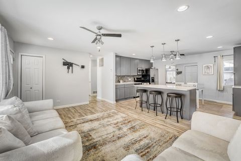 Tiny photo for 290 Oakwood Drive, Antioch, IL 60002 (MLS # 12548695)