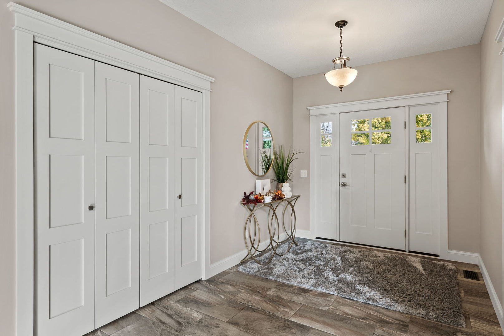 2302 Deer Ridge Circle