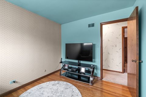 Tiny photo for 501 S Cherry Street, Itasca, IL 60143 (MLS # 12579699)