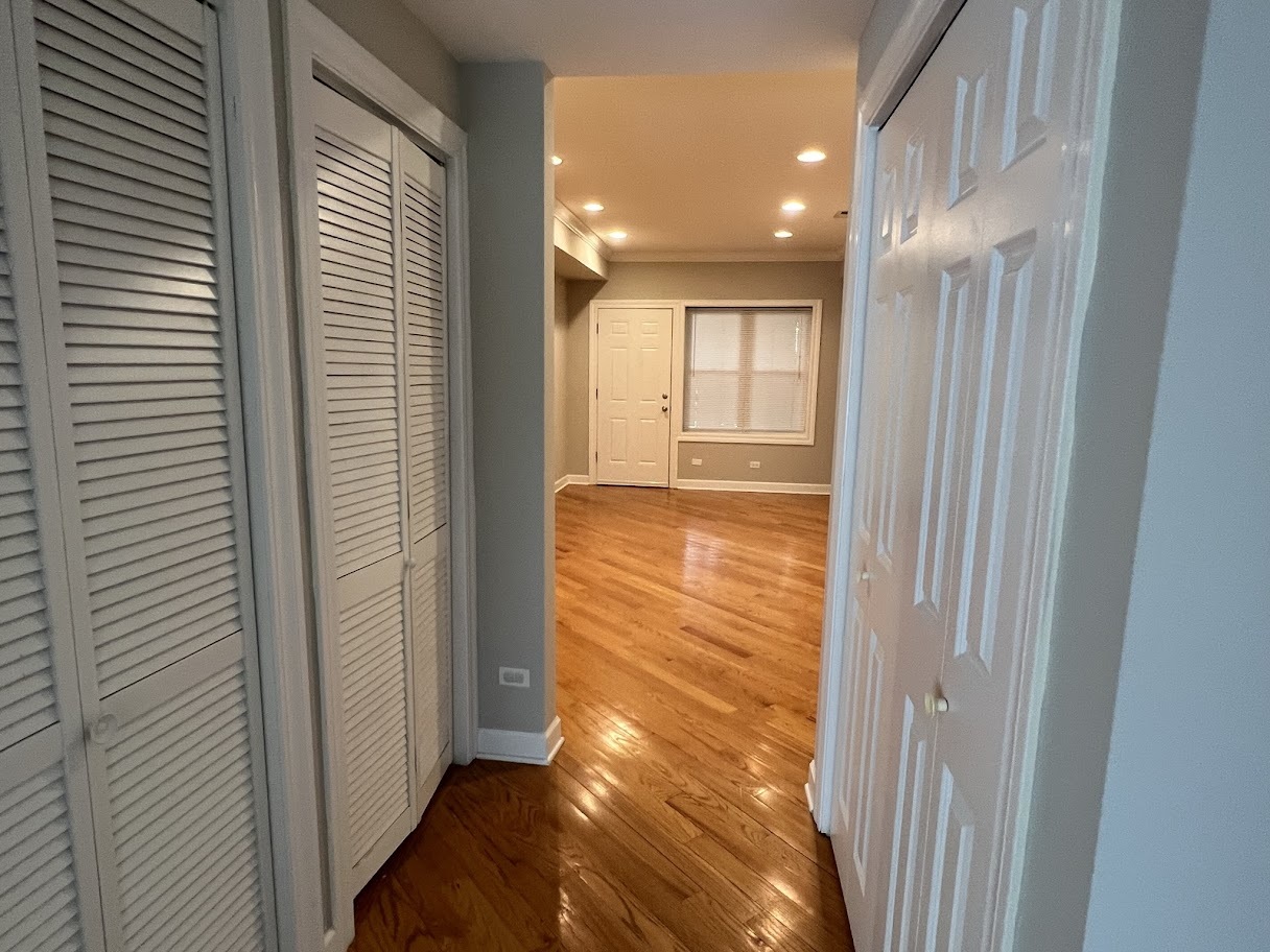 2122 W ARTHUR Avenue 3