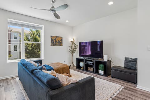 Tiny photo for 4150 Irving Road, Aurora, IL 60504 (MLS # 12738649)