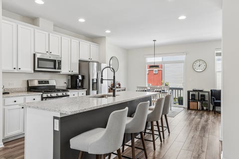 Tiny photo for 4150 Irving Road, Aurora, IL 60504 (MLS # 12738649)