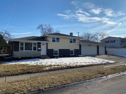 Photo of 16400 Roy Street, Oak Forest, IL 60452 (MLS # 12560470)