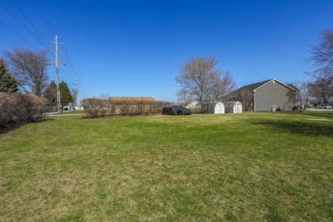 Tiny photo for 155 E Baker Street, Manteno, IL 60950 (MLS # 12586469)