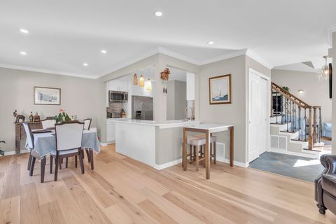 Tiny photo for 473 Le Parc Circle, Buffalo Grove, IL 60089 (MLS # 12516987)