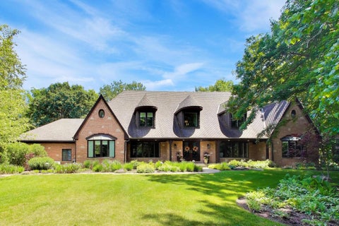 Photo of 25291 N Saint Marys Road, Libertyville, IL 60048 (MLS # 12782143)