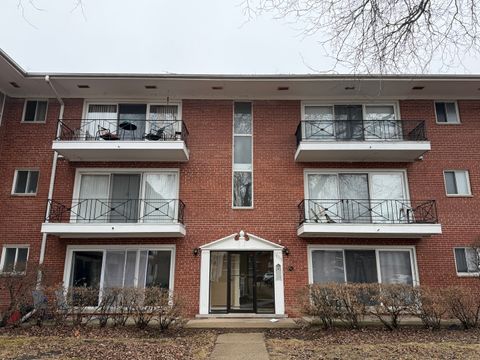 Tiny photo for 10111 Old Orchard Court #101, Skokie, IL 60076 (MLS # 12594760)