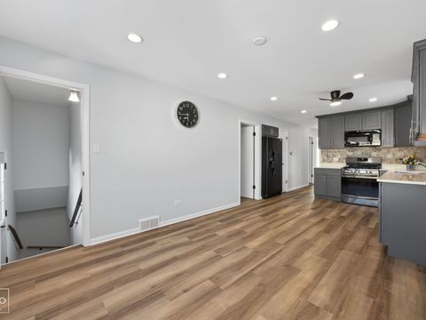 Tiny photo for 10643 S 83rd Avenue, Palos Hills, IL 60465 (MLS # 12615241)