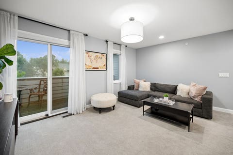 Tiny photo for 1279 Gateway Court, Northbrook, IL 60062 (MLS # 12719830)