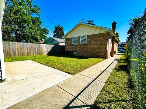 Tiny photo for 12832 S Sangamon Street, Chicago, IL 60643 (MLS # 12508884)