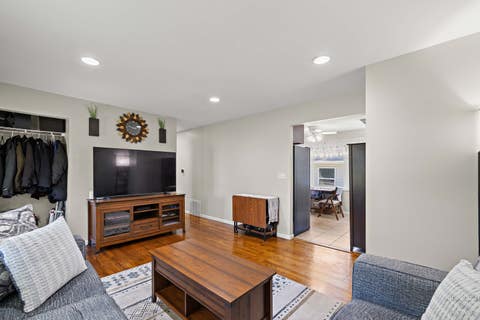 Tiny photo for 502 E Oak Street, Lake In The Hills, IL 60156 (MLS # 12649372)