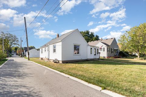 Tiny photo for 644 Lavoie Avenue, Elgin, IL 60120 (MLS # 12491271)