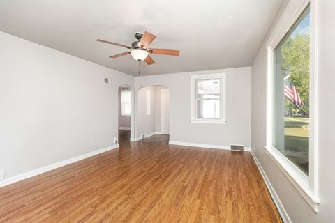 Tiny photo for 644 Lavoie Avenue, Elgin, IL 60120 (MLS # 12491271)