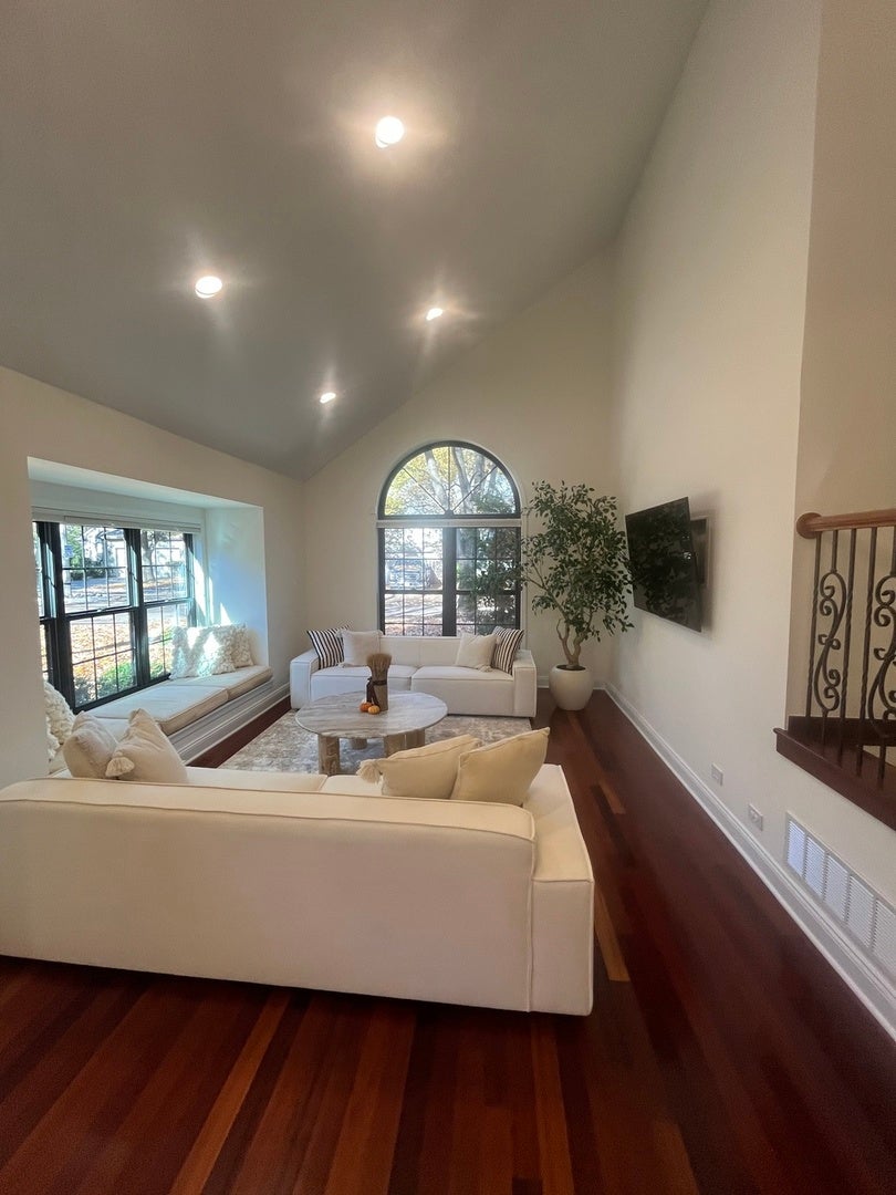 1244 Hobson Oaks Drive