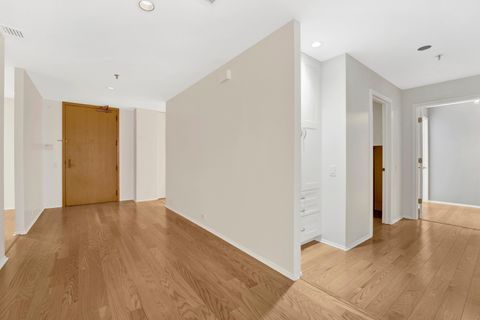 Tiny photo for 680 N Lake Shore Drive #518, Chicago, IL 60611 (MLS # 12506354)