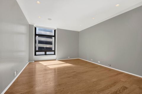 Tiny photo for 680 N Lake Shore Drive #518, Chicago, IL 60611 (MLS # 12506354)