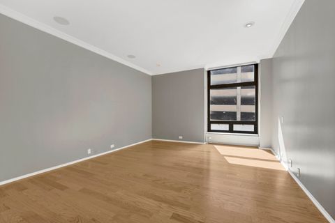 Tiny photo for 680 N Lake Shore Drive #518, Chicago, IL 60611 (MLS # 12506354)