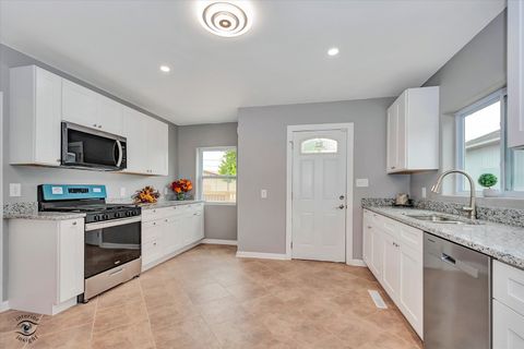 Tiny photo for 1032 S East Avenue, Kankakee, IL 60901 (MLS # 12534489)