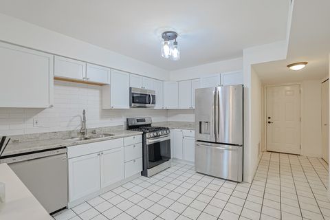 Tiny photo for 120 White Birch Lane, Westmont, IL 60559 (MLS # 12573686)