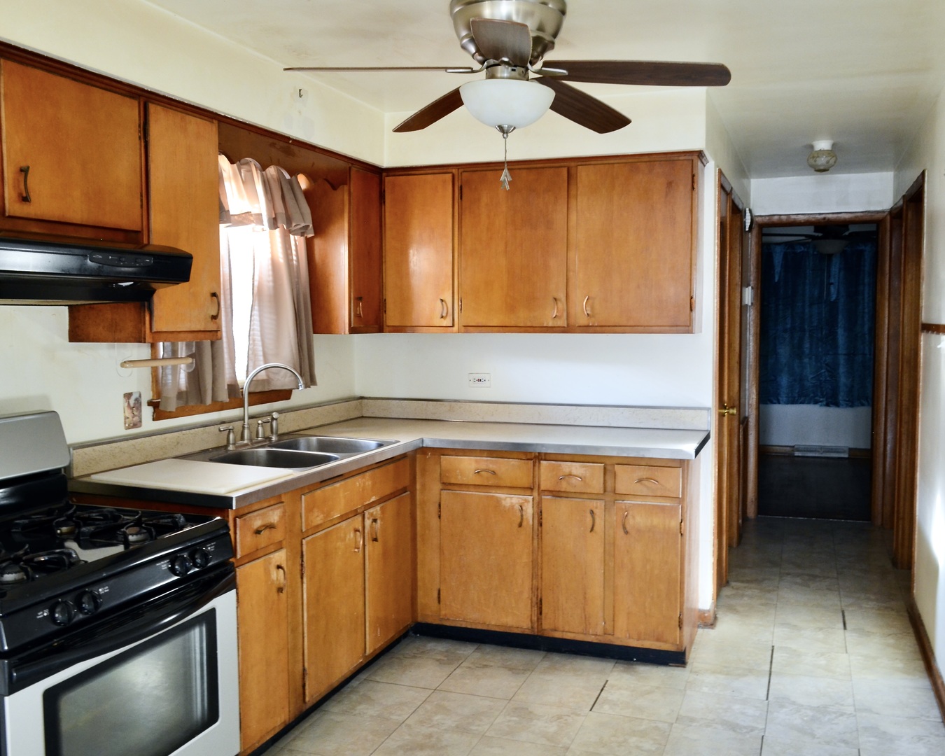 9238 S Normal Avenue